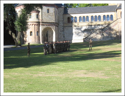 Militär excersis vid Kaiserpfalz